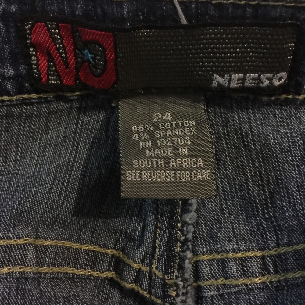 Néeso NJ embroidery blue jeans Woman’s size 24 - Picture 3 of 5